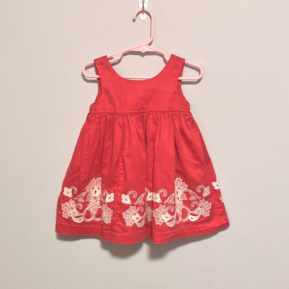 Tea Collection Sleeveless Embroidered Dress, Deep Rose Peach (18-24 mo) (VGUC)